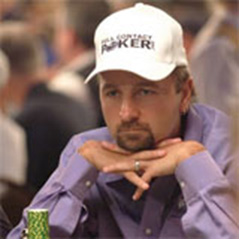 Daniel Negreanu practising for SuperStar Showdown