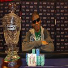 Femi Fakinle wins UKIPT Killarney