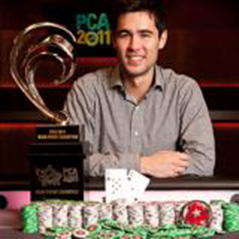 Galen Hall leads WPT Championship final 15