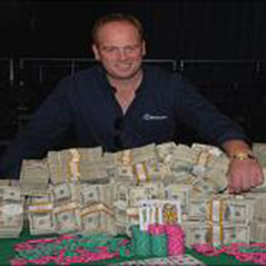 Marty Smyth to sell WSOP bracelet?